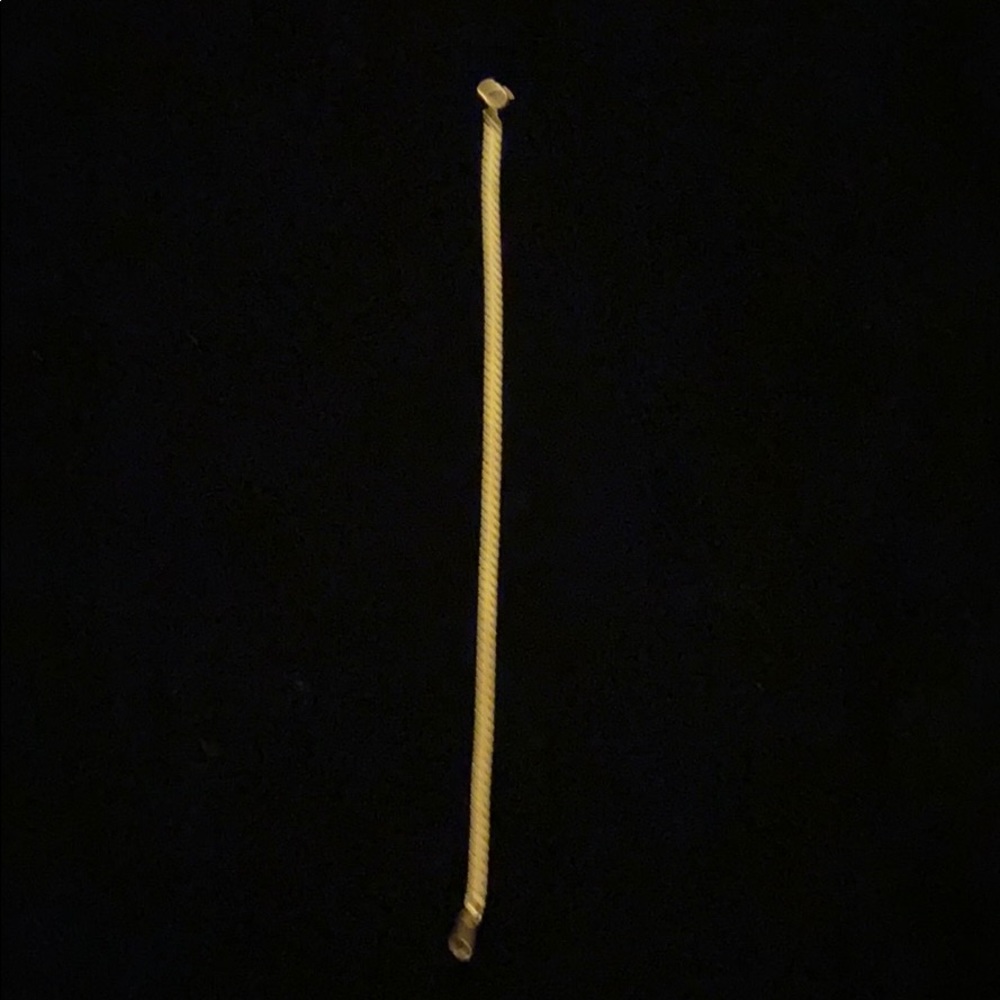 Gold chain bracelet